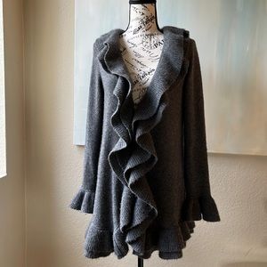 100% cashmere Bloomingdale’s charcoal grey cardigan